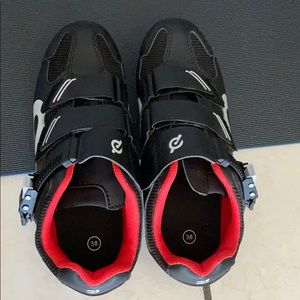 Peloton cycling shoes